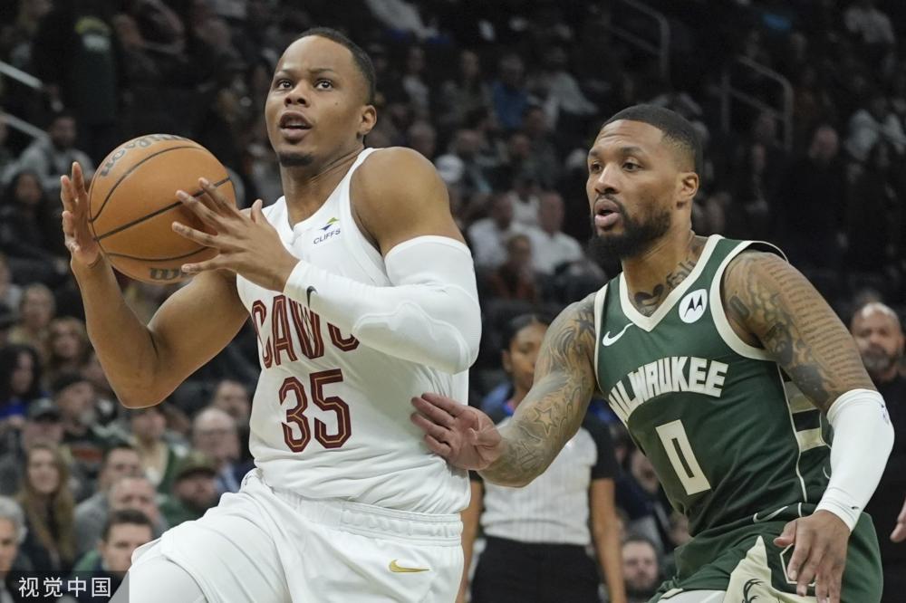 更在场外展 更在场外展