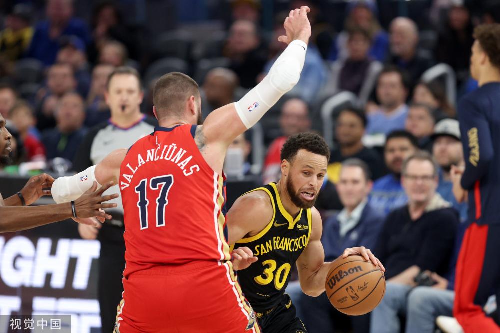 的中场核心 的中场核心